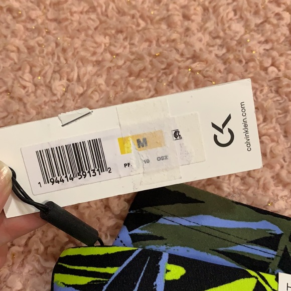 NWT CK Performance printed high waist leggings - Picture 5 of 5